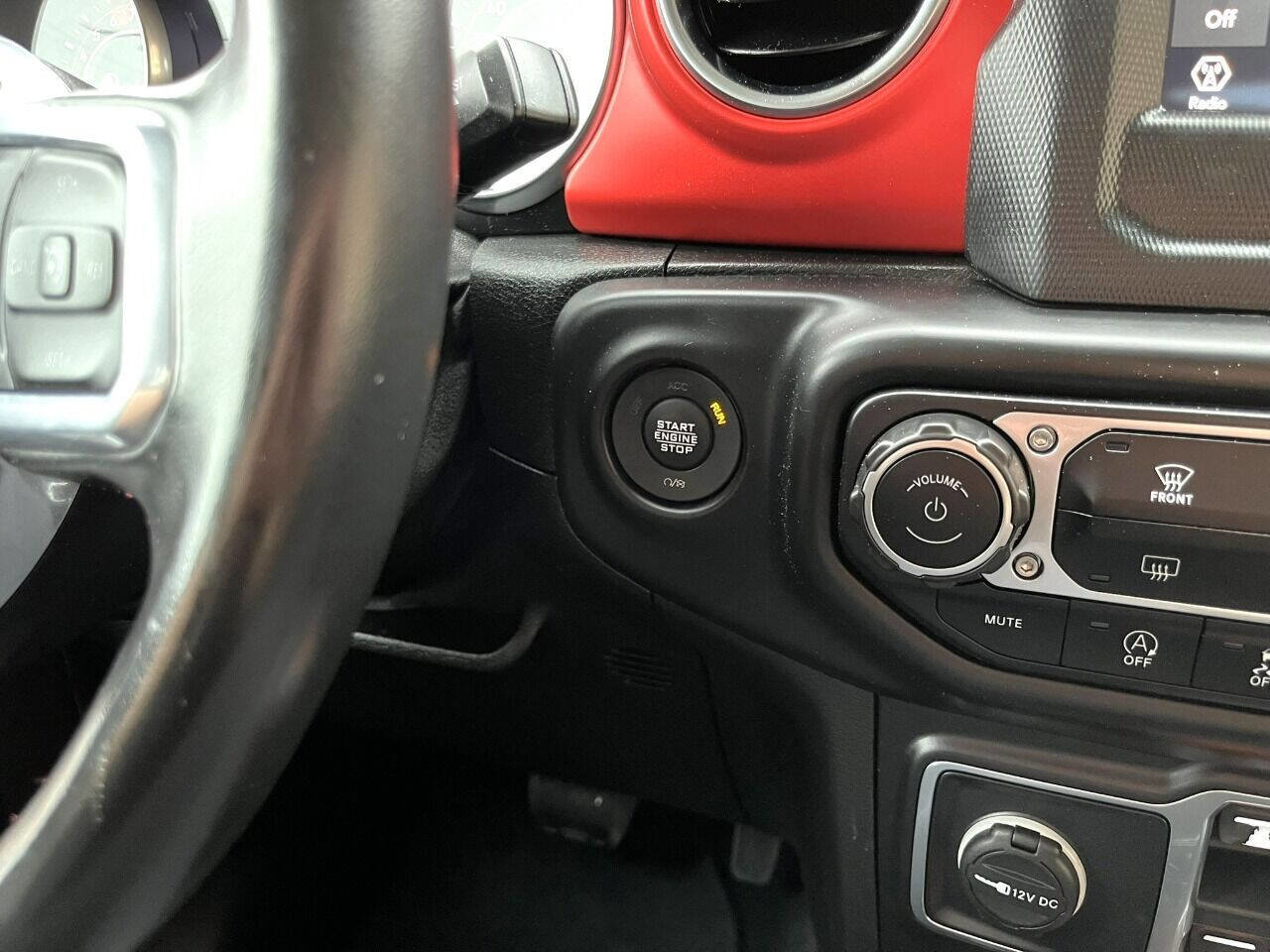 Used 2021 Jeep Wrangler Unlimited Rubicon image 23