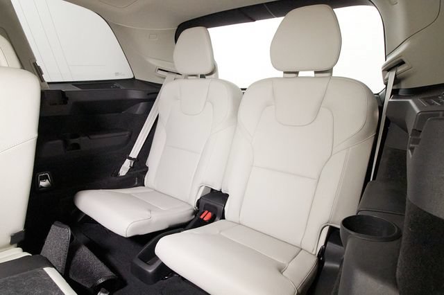 Certified 2023 Volvo XC90 B6 Plus AWD/4WD image 21