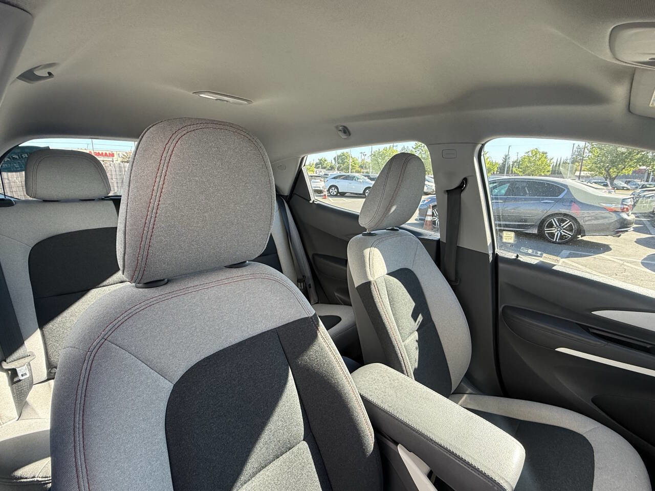 Used 2019 Chevrolet Bolt LT image 17