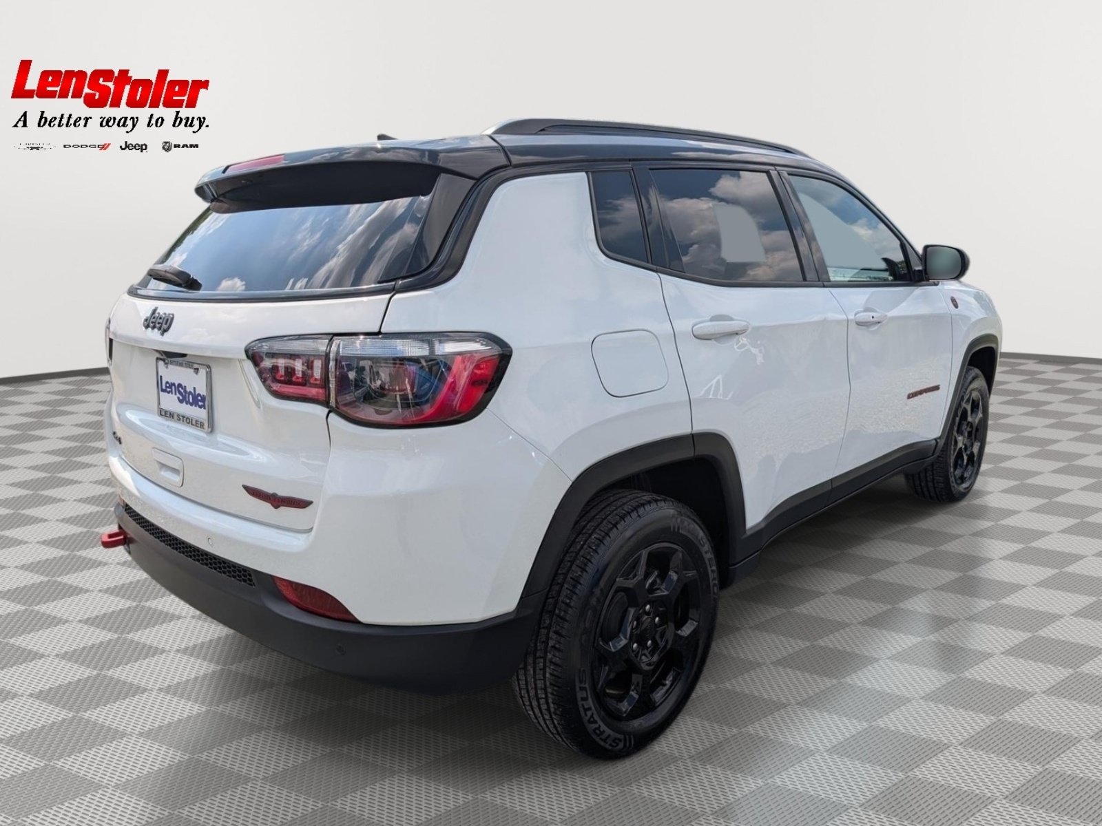 Used 2023 Jeep Compass Trailhawk AWD/4WD image 5