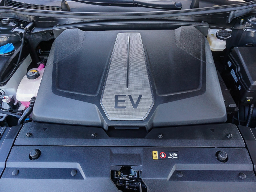 Certified 2024 Kia EV6 Light RWD image 26