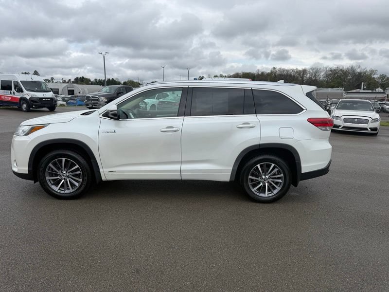 Used 2017 Toyota Highlander XLE AWD/4WD image 11
