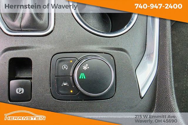 Used 2023 Chevrolet Traverse LT FWD image 20