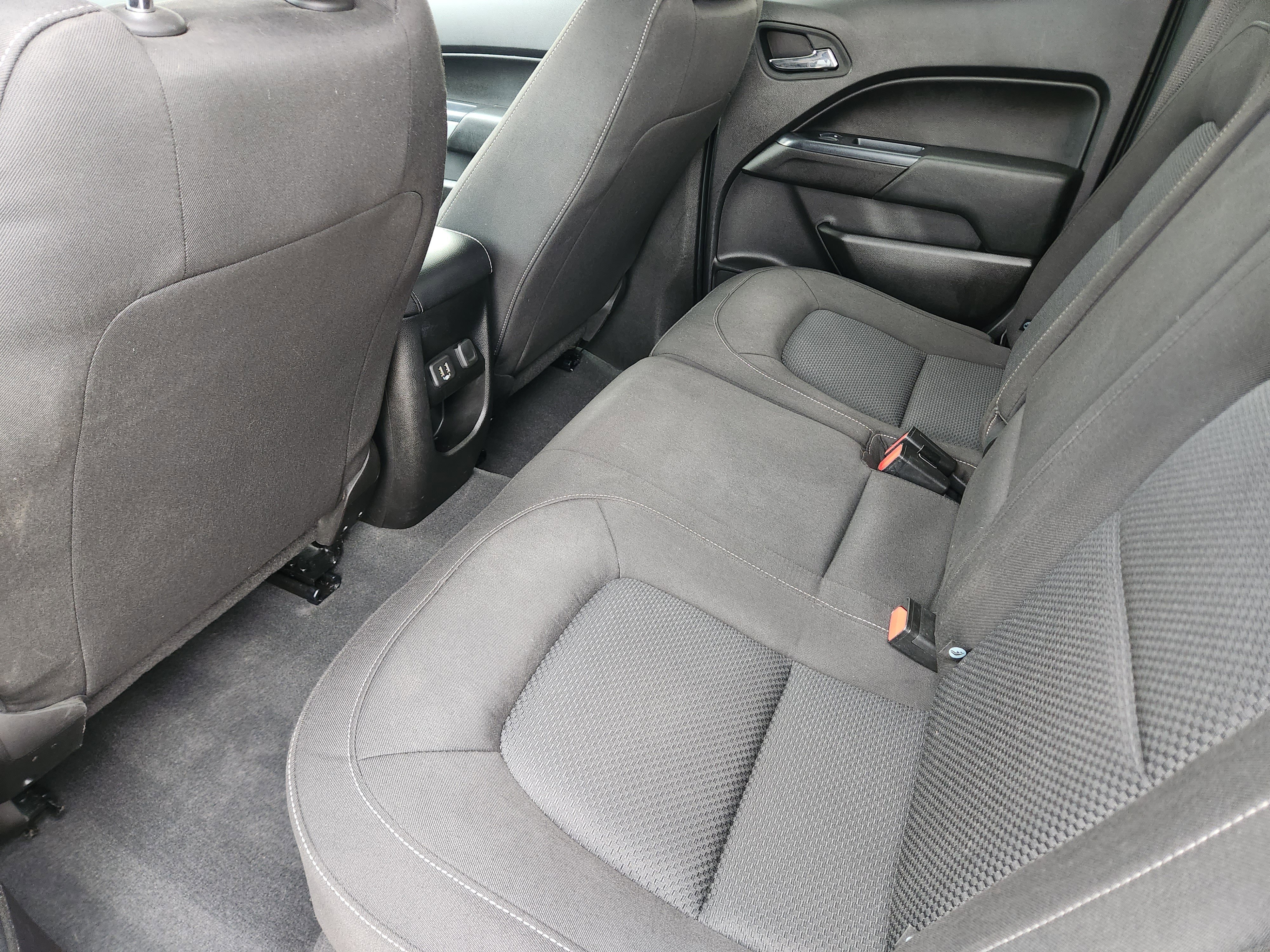 Used 2021 Chevrolet Colorado LT w/ LT Convenience Package image 31