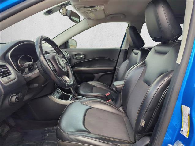Used 2018 Jeep Compass Latitude w/ Popular Equipment Group FWD image 23