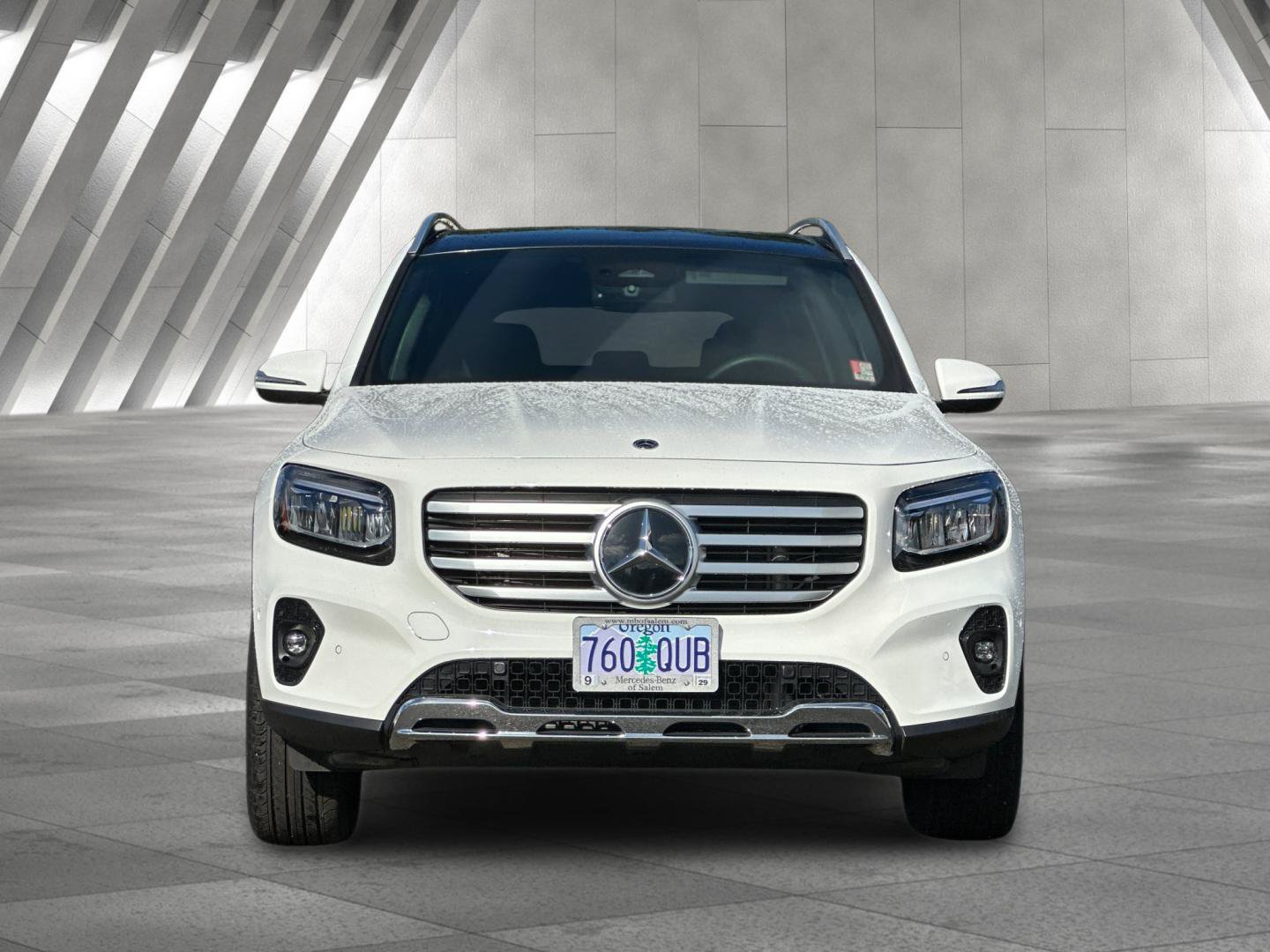 Used 2026 Mercedes-Benz GLB 250 4MATIC image 9