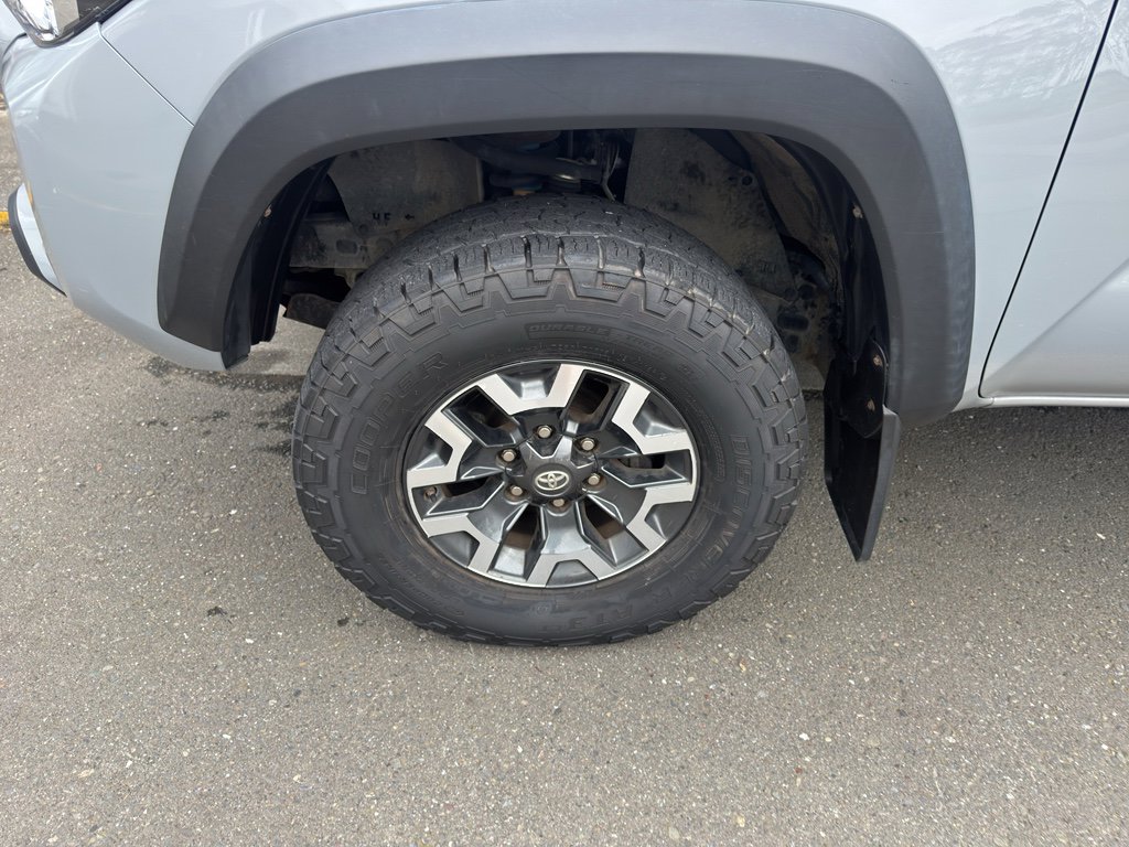 Used 2018 Toyota Tacoma TRD Off-Road image 21