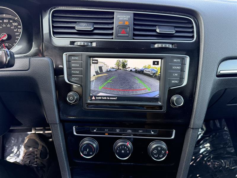 Used 2017 Volkswagen GTI SE FWD image 46