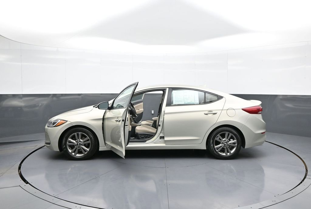 Used 2017 Hyundai Elantra Value Edition w/ Cargo Package image 42