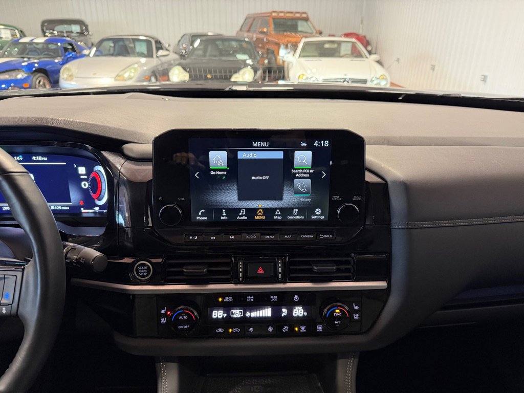 Used 2024 Nissan Pathfinder Platinum w/ Cargo Package image 28