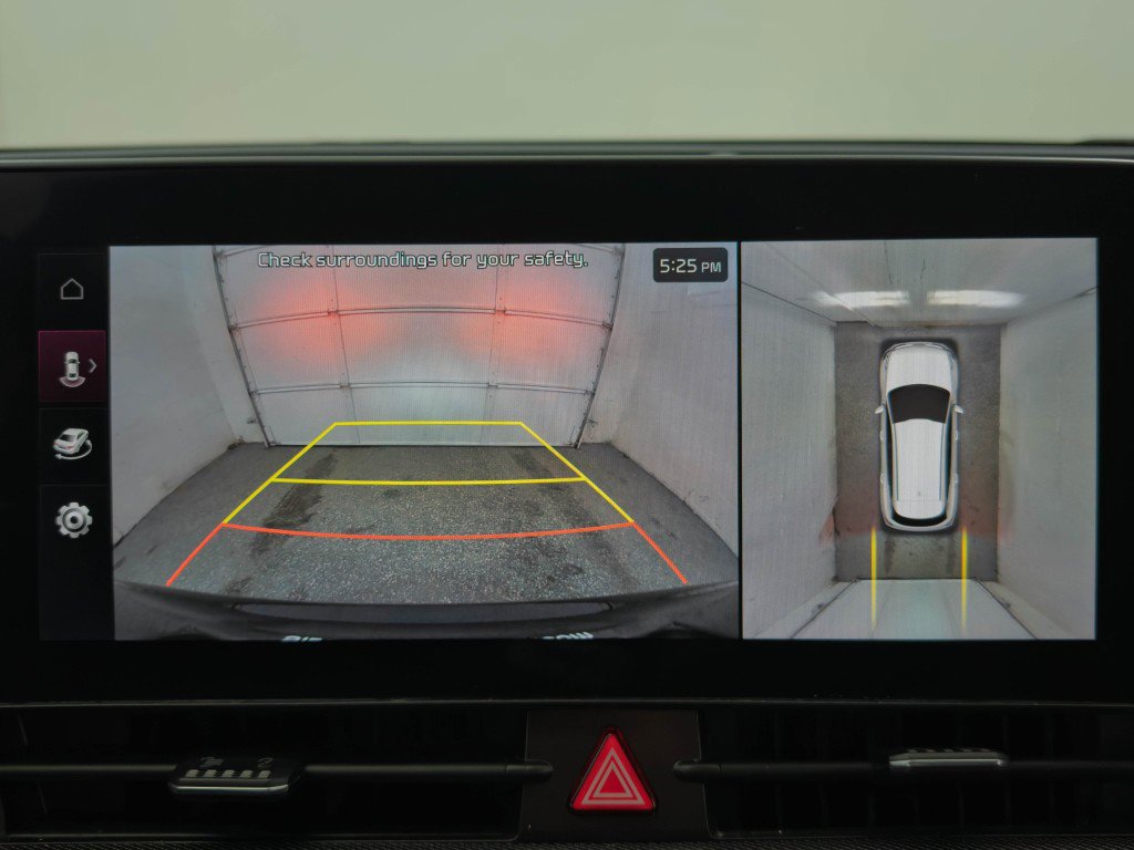 Used 2025 Kia Sportage SX Prestige image 40