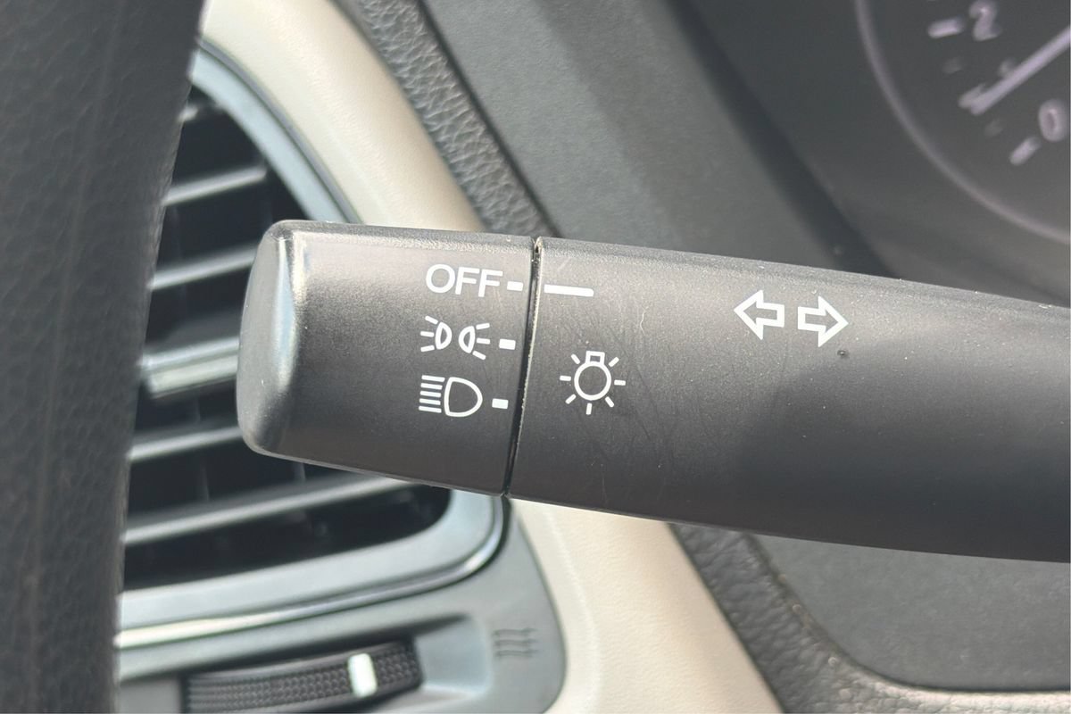 Used 2018 Honda HR-V LX image 17