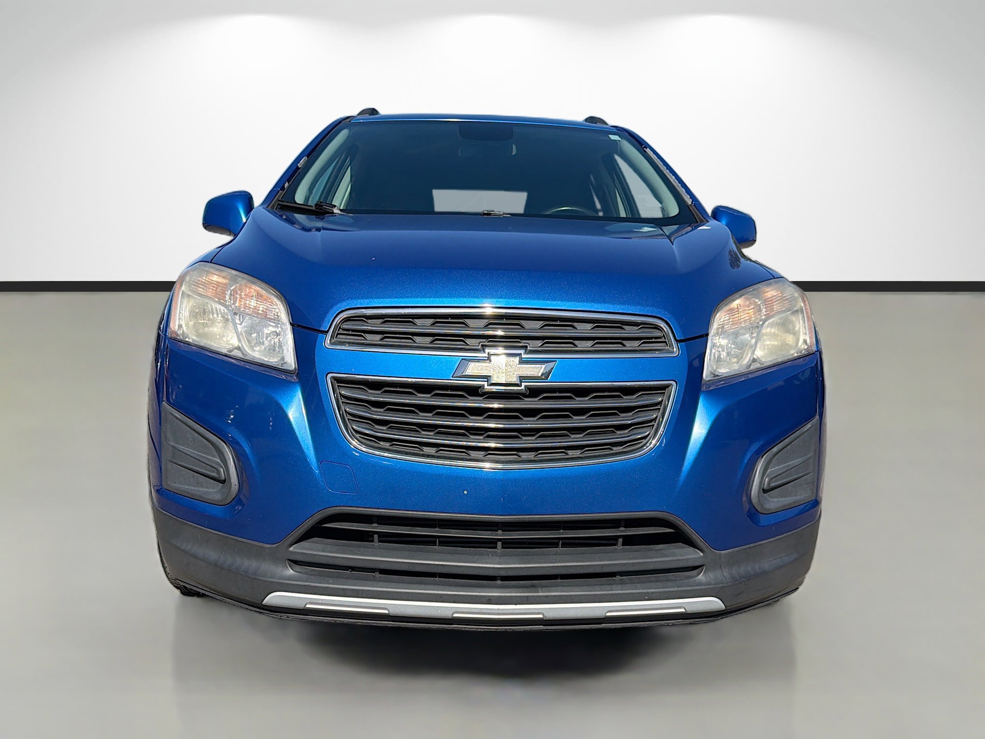 Used 2016 Chevrolet Trax LT w/ LT Sun and Sound Package FWD image 5