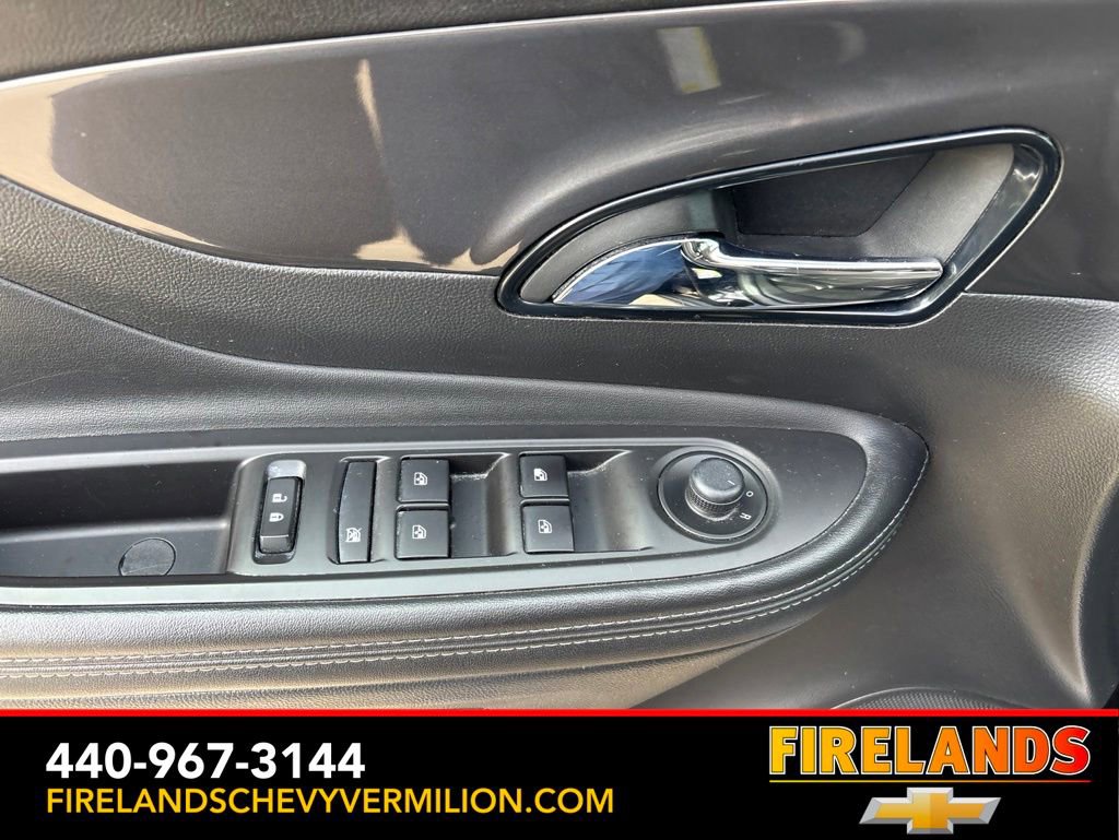 Used 2020 Buick Encore Preferred FWD image 12