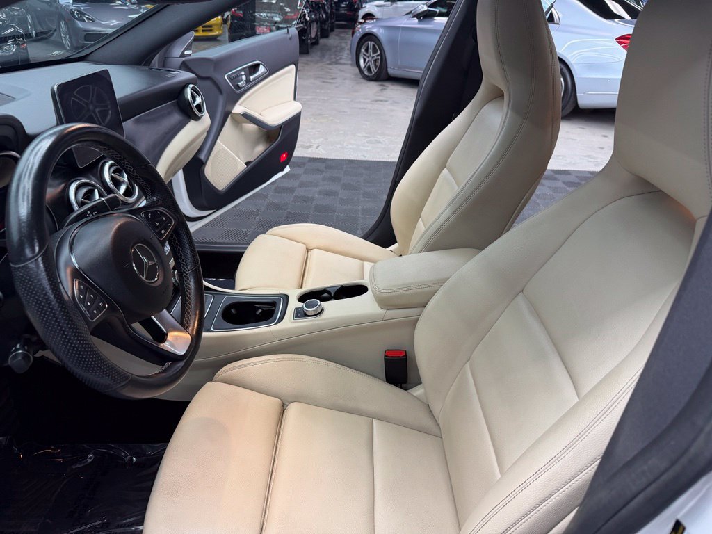 Used 2019 Mercedes-Benz CLA 250 image 33