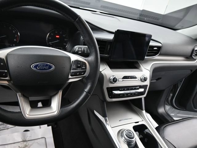 Used 2024 Ford Explorer XLT w/ Equipment Group 202A image 41