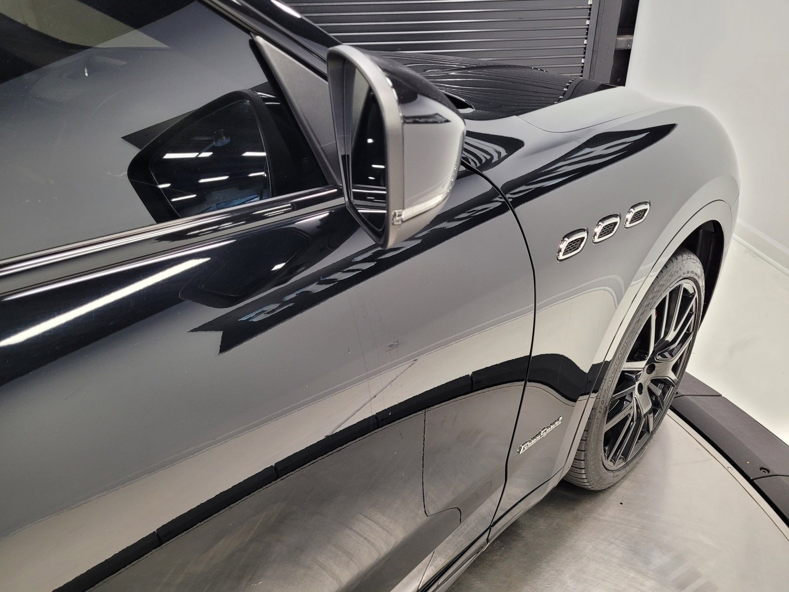 Used 2018 Maserati Levante GranSport image 63