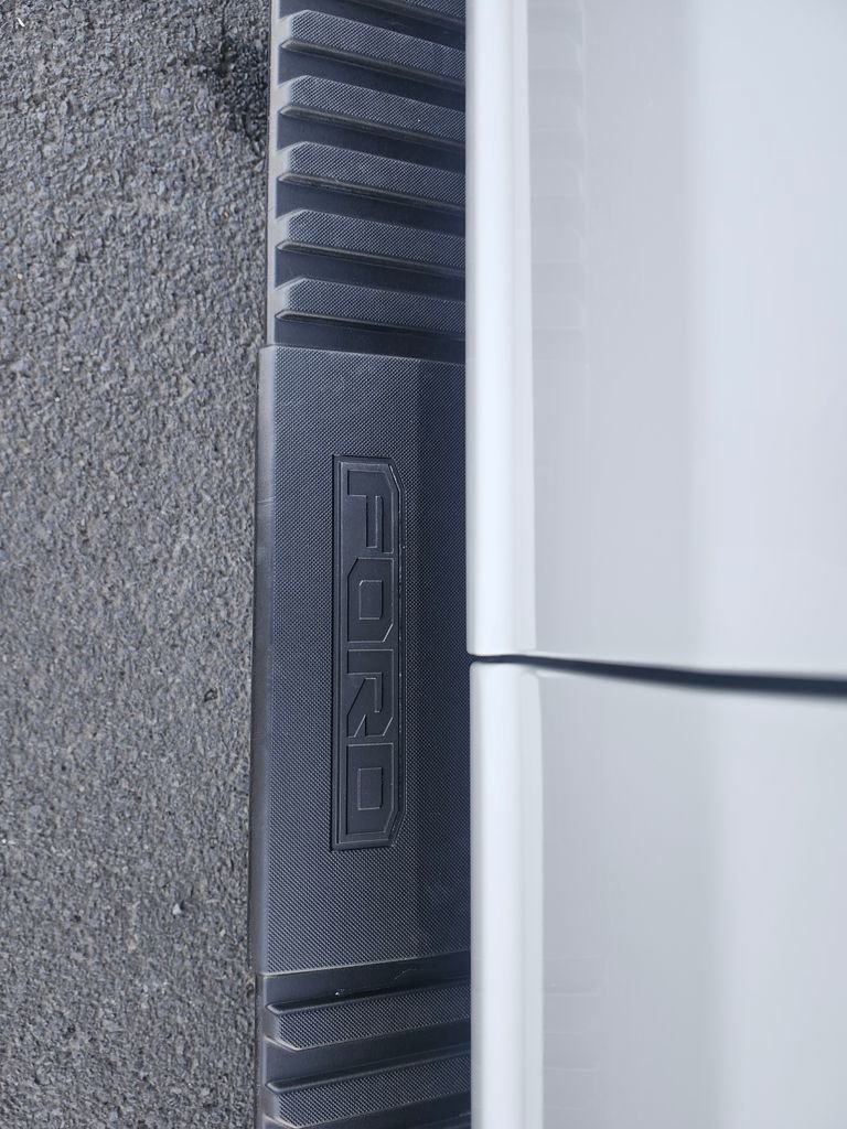 Used 2025 Ford F350 Lariat w/ Camper Package image 11