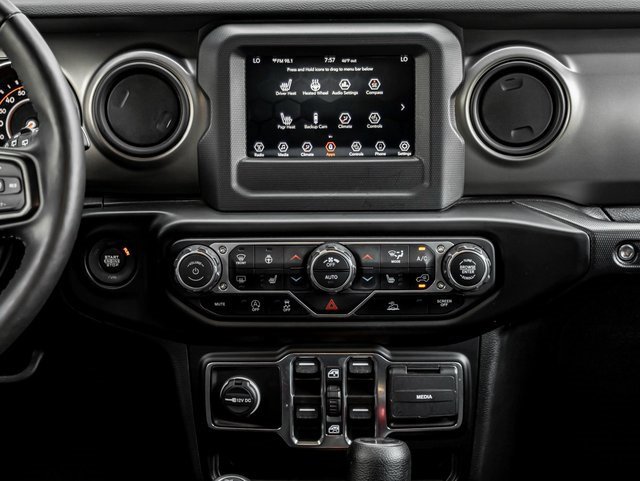 Used 2022 Jeep Wrangler Unlimited Sport image 17