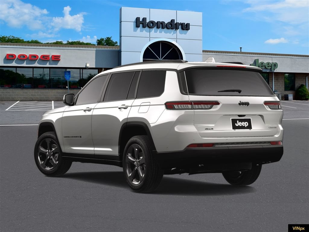 Used 2025 Jeep Grand Cherokee L Limited w/ Black Appearance Package AWD/4WD image 5