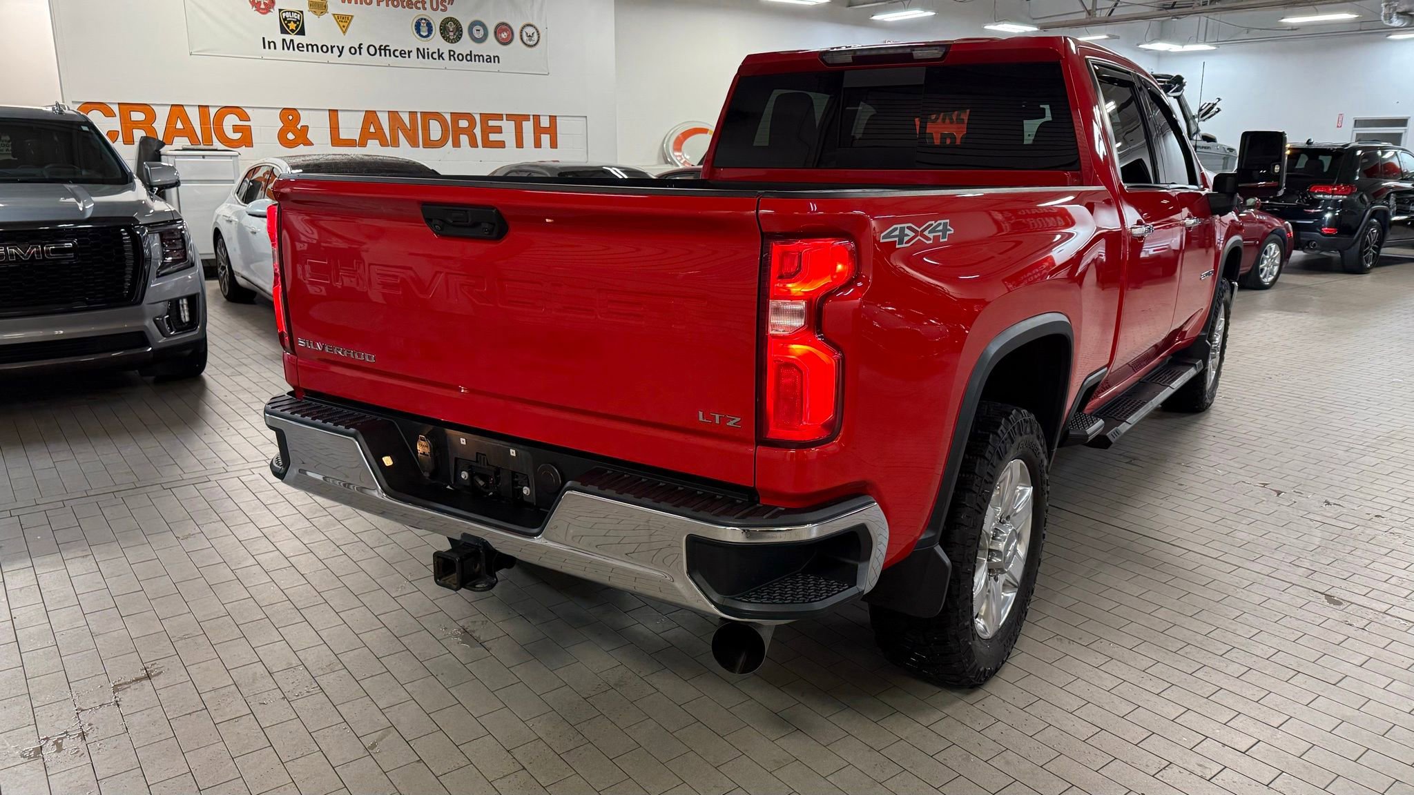 Used 2020 Chevrolet Silverado 2500 LTZ w/ LTZ Convenience Package image 4