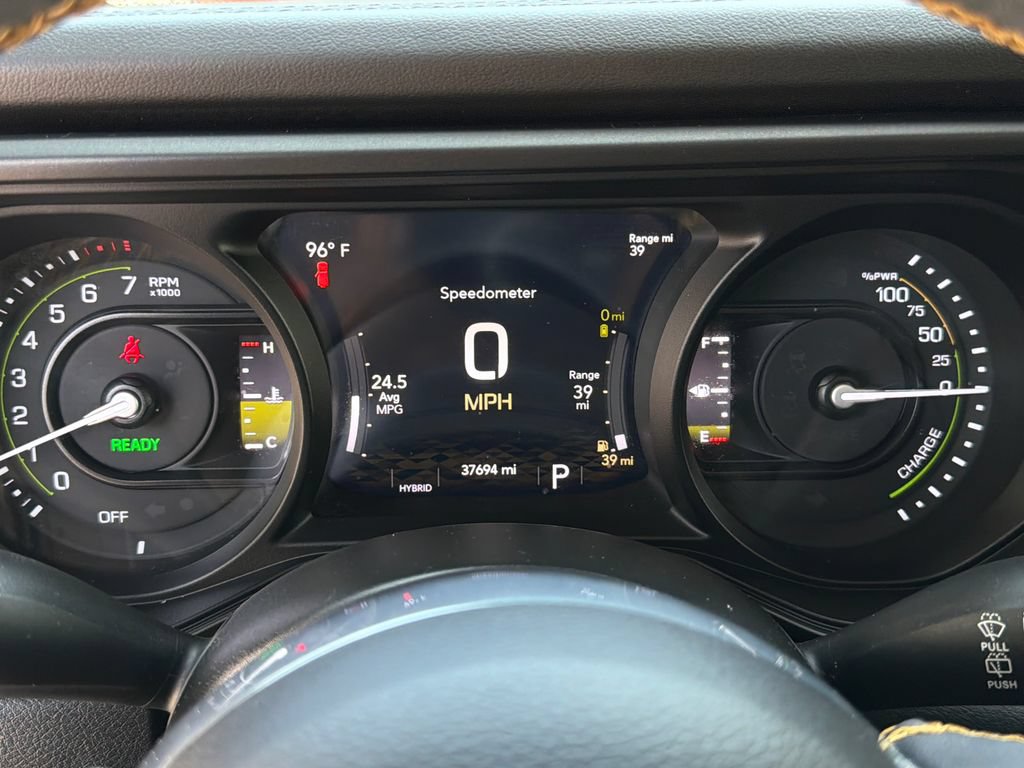 Used 2024 Jeep Wrangler Unlimited Sahara AWD/4WD image 22