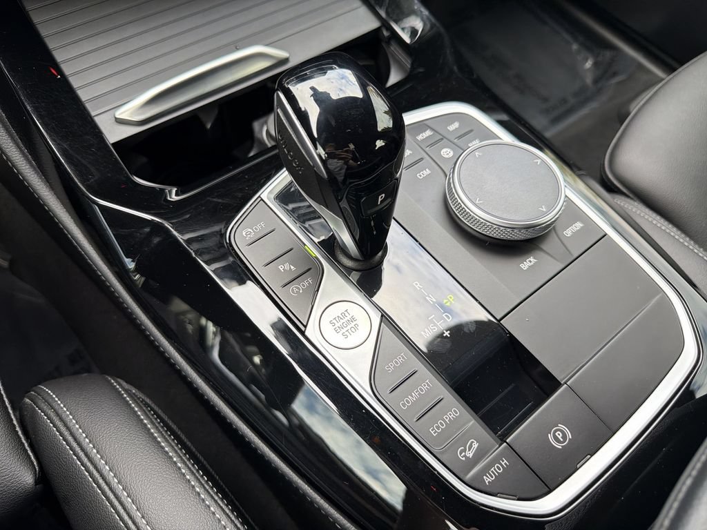 Used 2022 BMW X4 xDrive30i AWD/4WD image 17