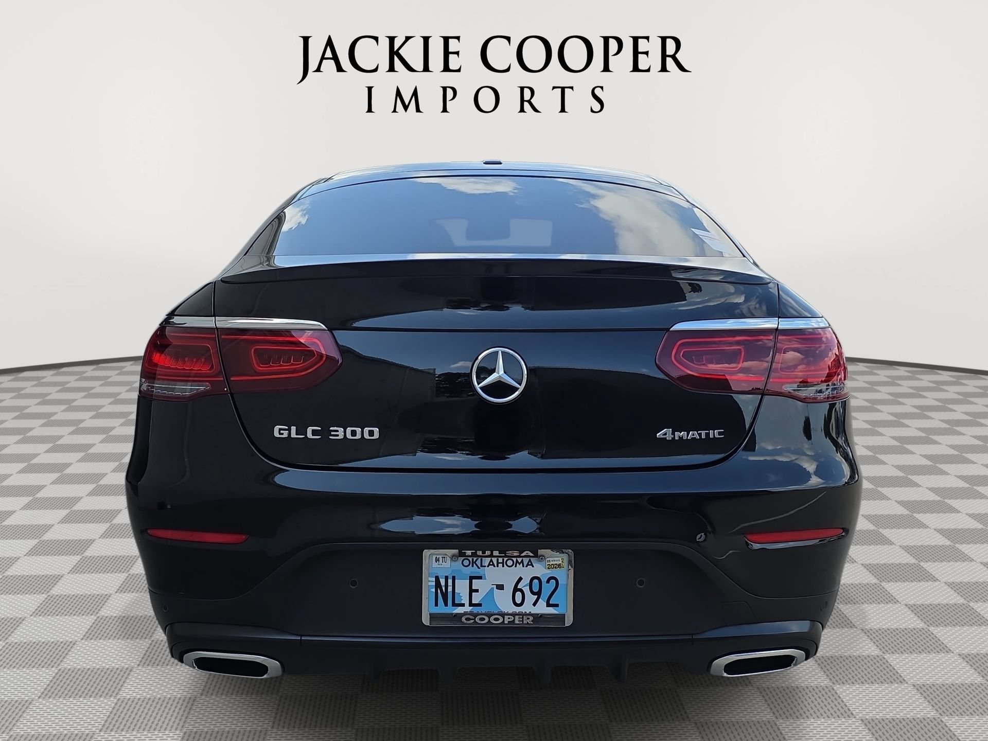Used 2023 Mercedes-Benz GLC 300 4MATIC Coupe image 6