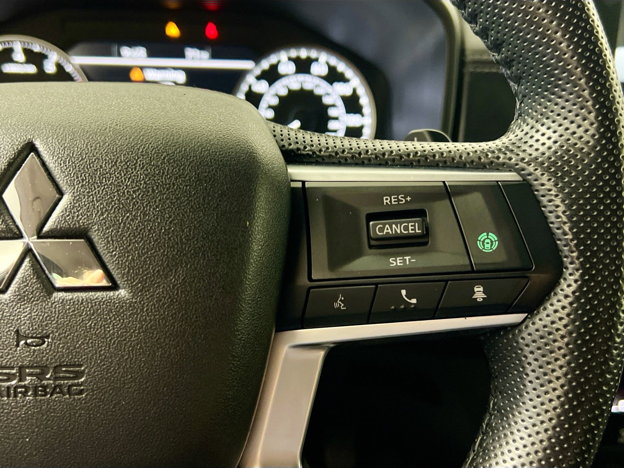 Used 2022 Mitsubishi Outlander SE image 19