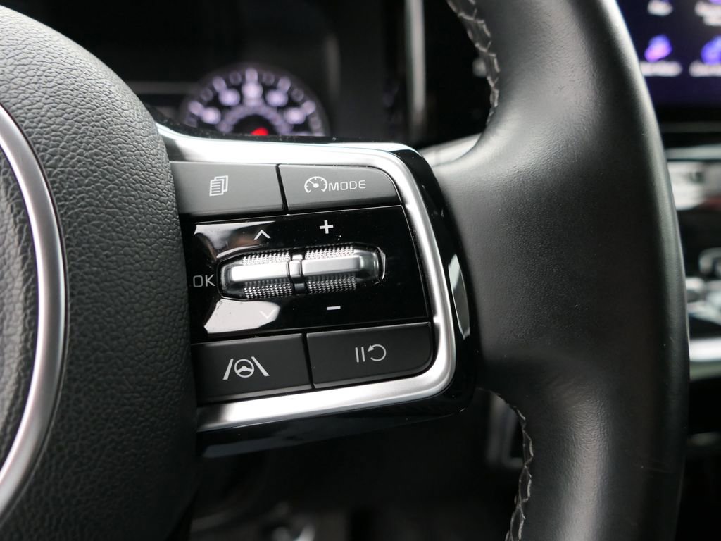 Used 2022 Kia Sorento S image 16
