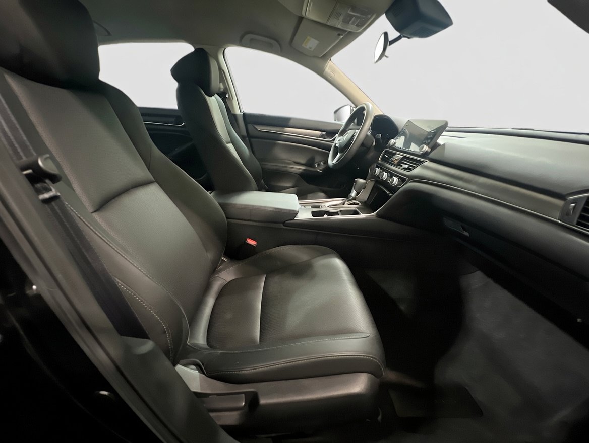 Used 2020 Honda Accord LX image 19