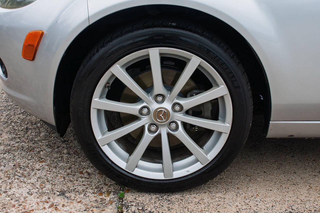 Used 2008 MAZDA MX-5 Miata Touring RWD image 38