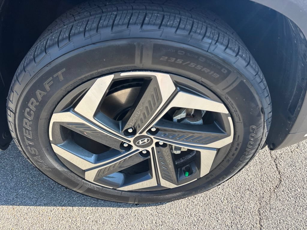 Certified 2023 Hyundai Tucson Limited AWD/4WD image 36