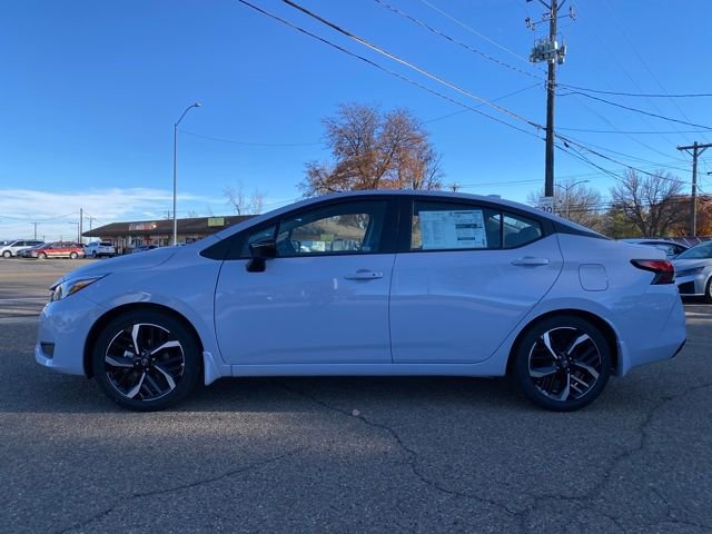 New 2025 Nissan Versa SR w/ Trunk Package image 2