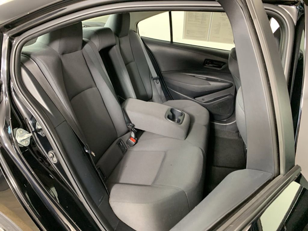 Used 2023 Toyota Corolla LE image 33