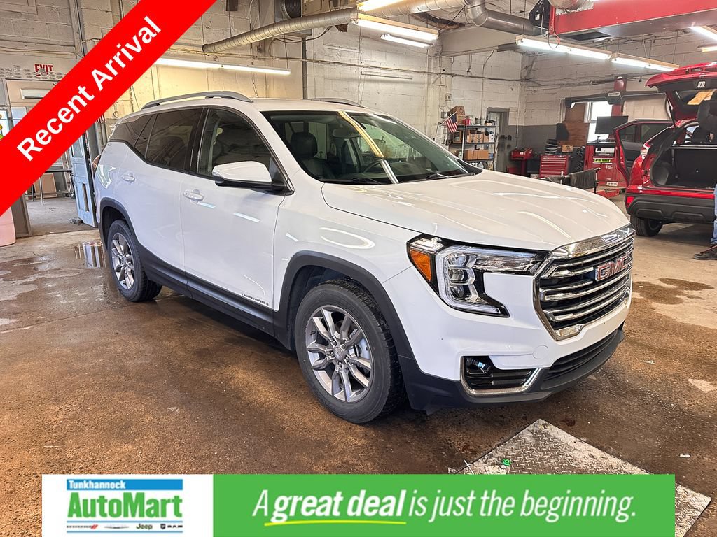 Used 2024 GMC Terrain SLT AWD/4WD image 1