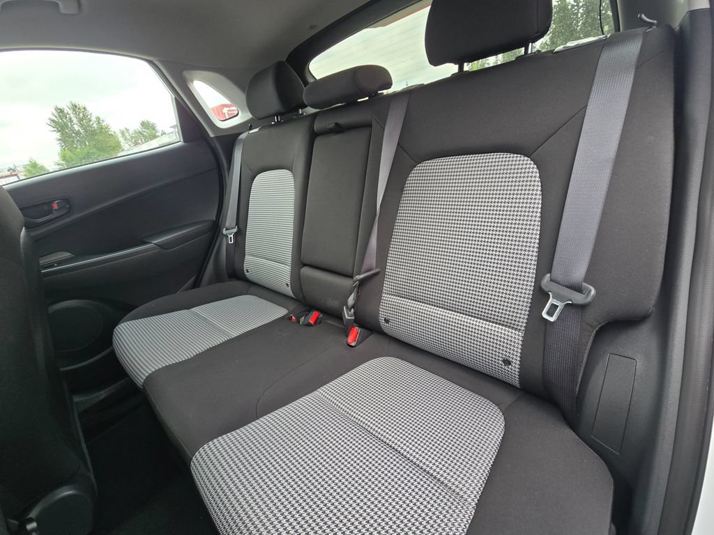 Used 2023 Hyundai Kona SE AWD/4WD image 19