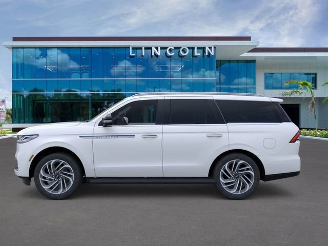 New 2026 Lincoln Navigator Premiere image 3