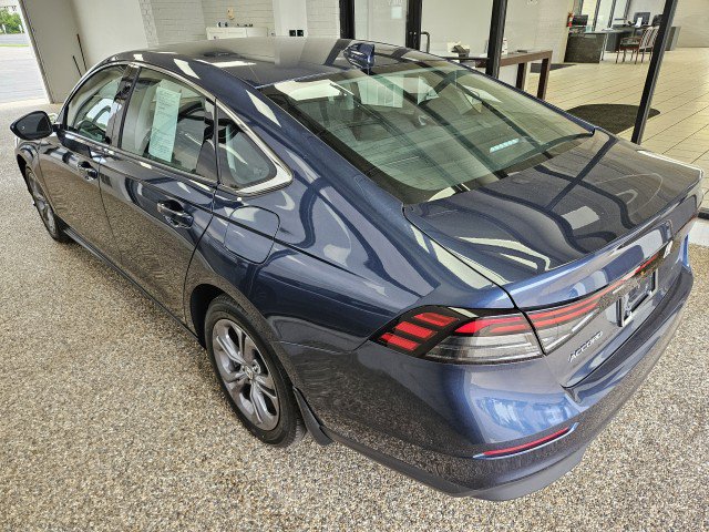 Used 2024 Honda Accord EX image 4