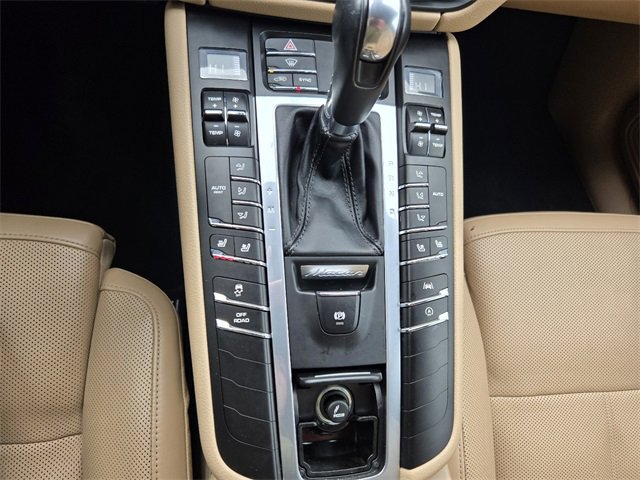 Used 2020 Porsche Macan image 28