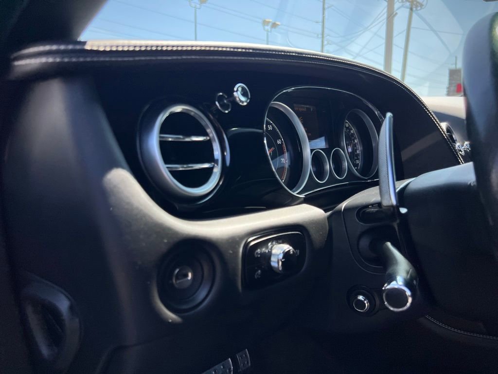 Used 2016 Bentley Continental GT image 40