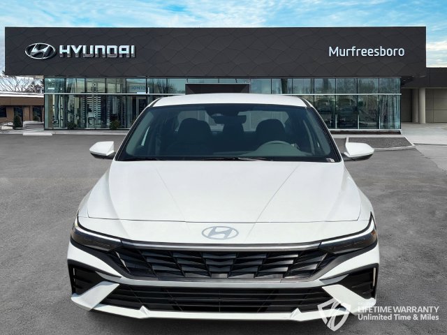 New 2026 Hyundai Elantra SE FWD image 2