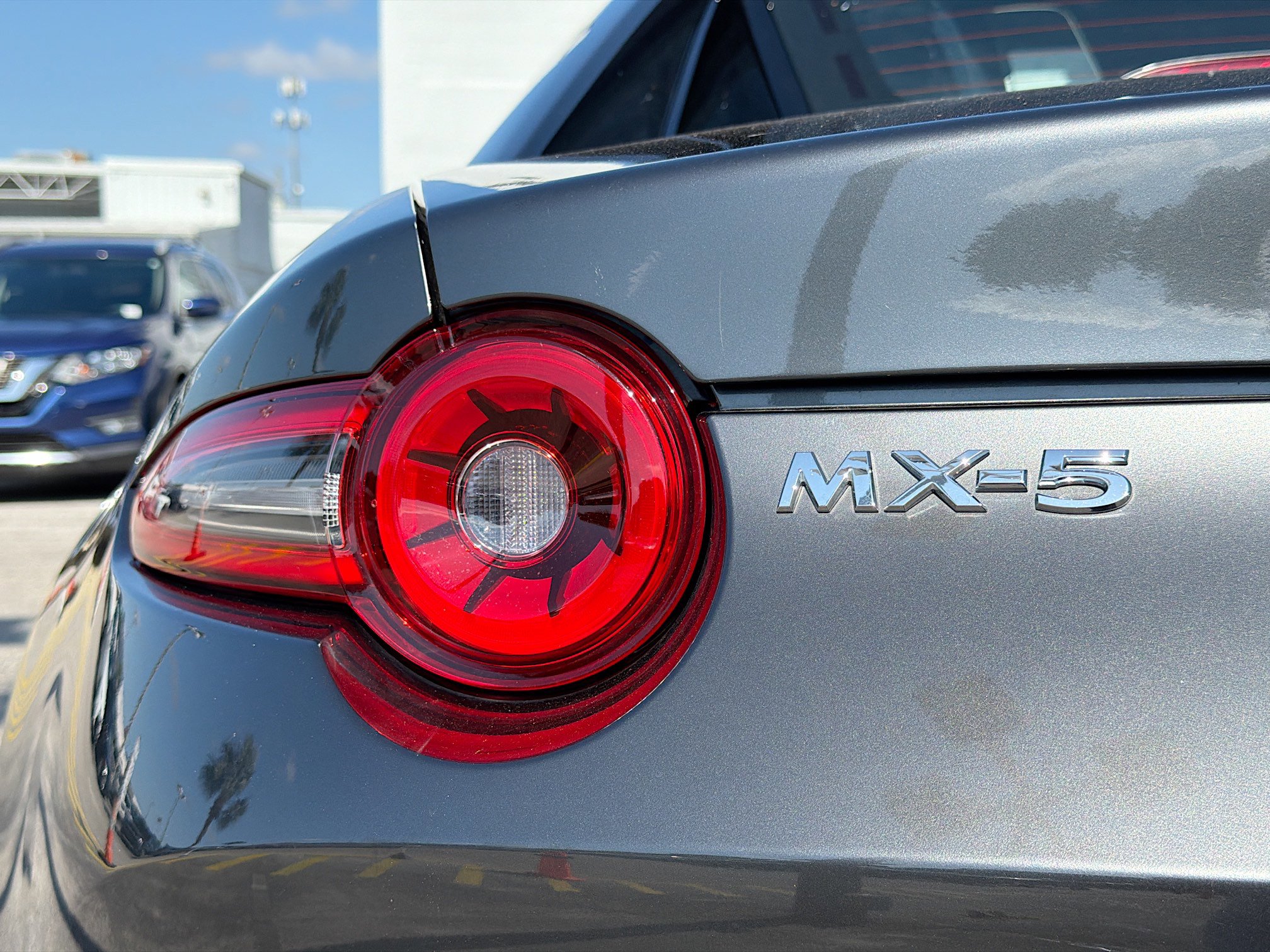 Used 2025 MAZDA MX-5 Miata RF Grand Touring RWD image 10