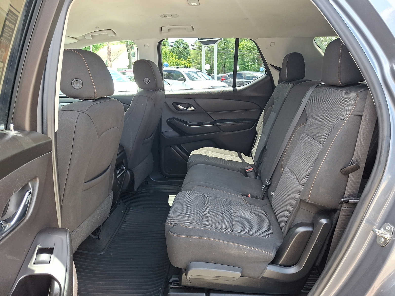 Used 2019 Chevrolet Traverse LS FWD image 10