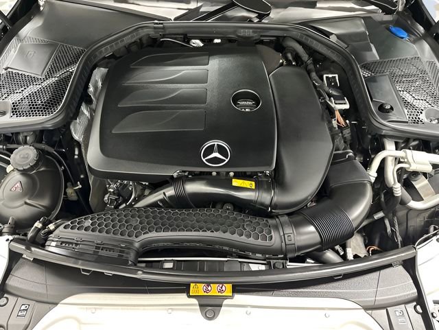 Used 2023 Mercedes-Benz C 300 4MATIC Cabriolet image 11