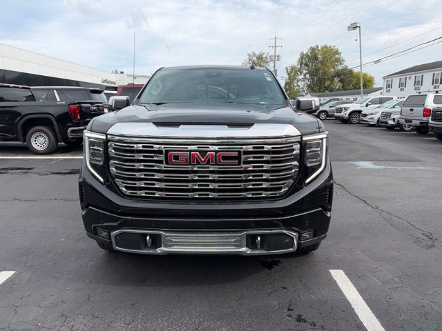 Used 2024 GMC Sierra 1500 Denali w/ Denali Reserve Package AWD/4WD image 9