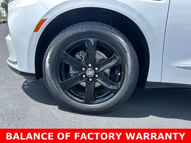 Used 2023 Buick Enclave Essence w/ Sport Touring Edition FWD image 9