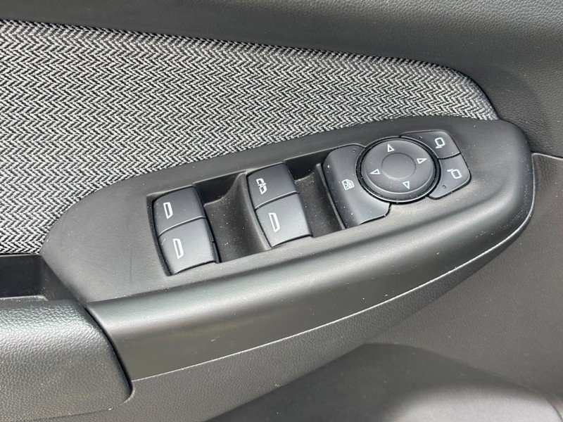 Certified 2025 Chevrolet TrailBlazer LT AWD/4WD image 16