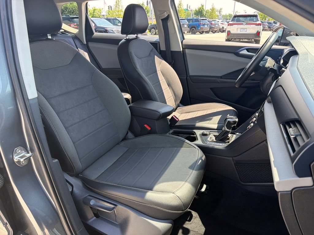 Certified 2022 Volkswagen Taos SE AWD/4WD image 25