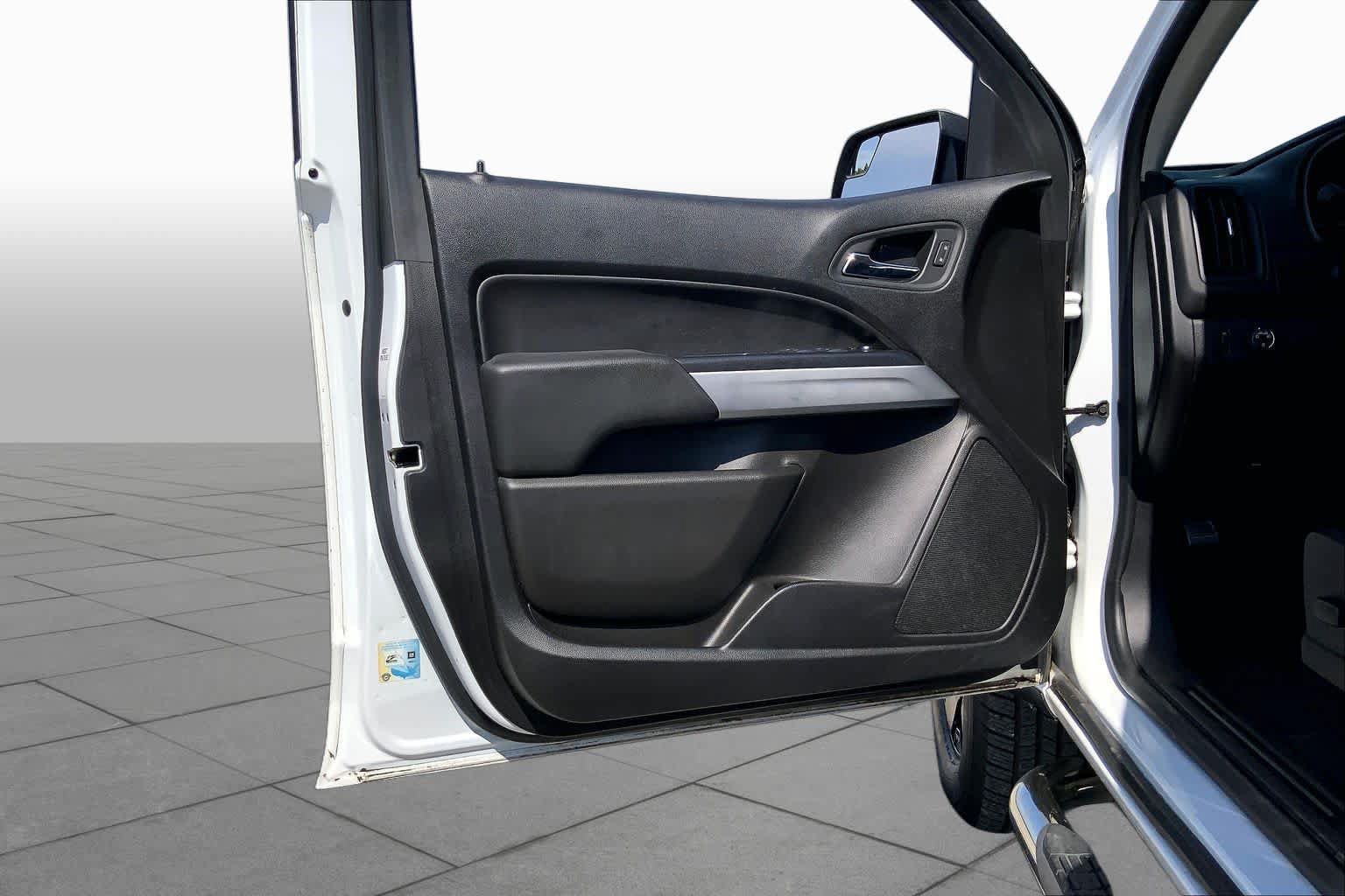 Used 2019 Chevrolet Colorado LT RWD image 21